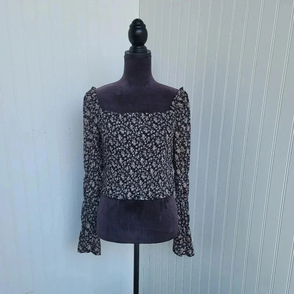 Wild Fable Smocked Floral Long Sleeve Off Shoulder Crop Top Black Size XL - Picture 1 of 10